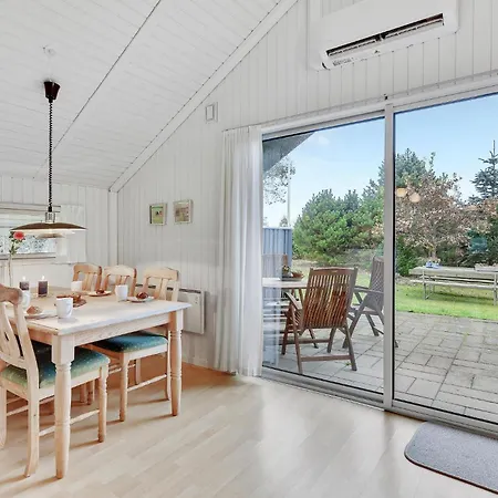 3 Bedroom Stunning In Skjern